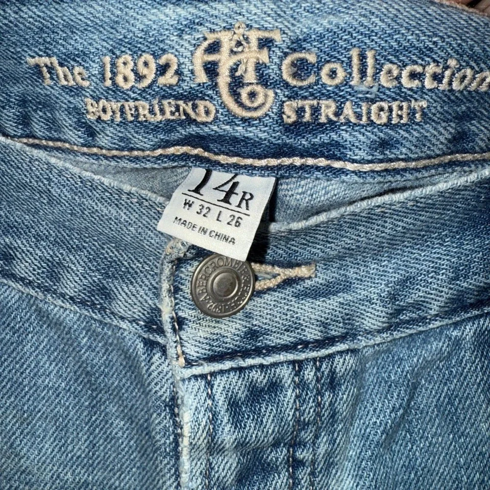 Abercrombie Fitch 1892 Collection BF straight‎ Light Wash Dist Paint Splat 14R